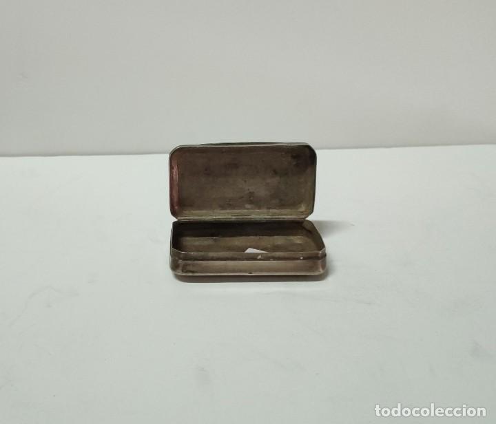 Antig&uuml;edades: CAJA DE PLATA CINCELADA S.XIX - Foto 3