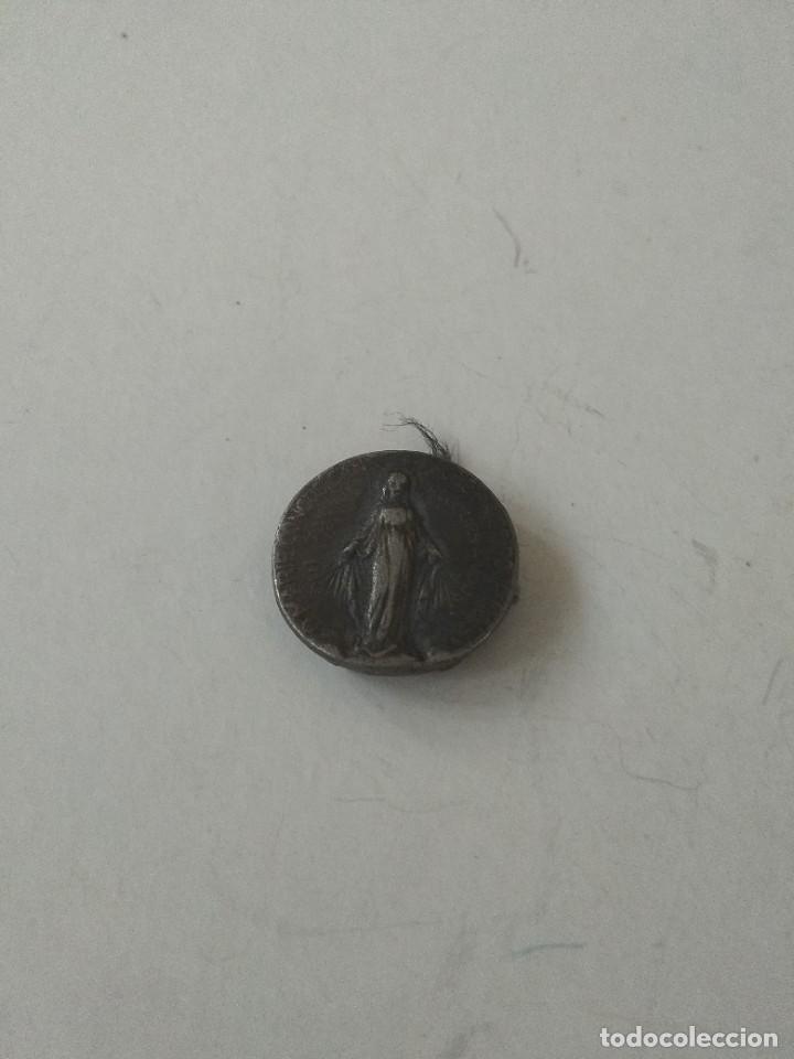 Antig&uuml;edades: Medalla de la virgen - Foto 1