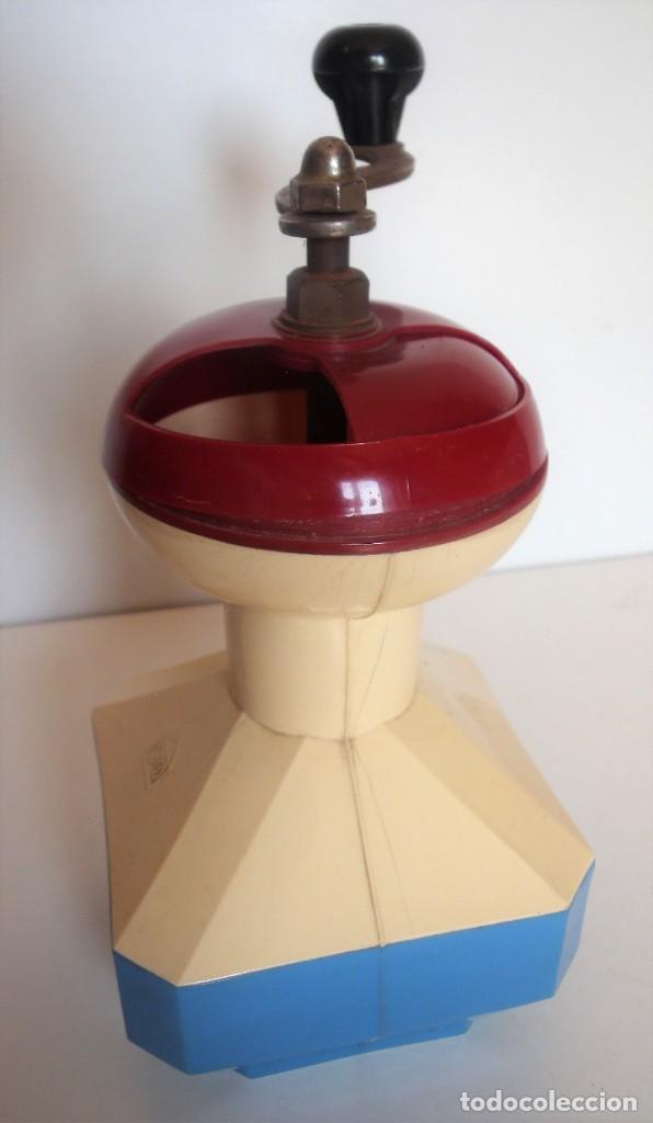 Antig&uuml;edades: PRECIOSO MOLINILLO DE CAF&Eacute; MARCA G.D. ALEMANIA. CA. 1950/60