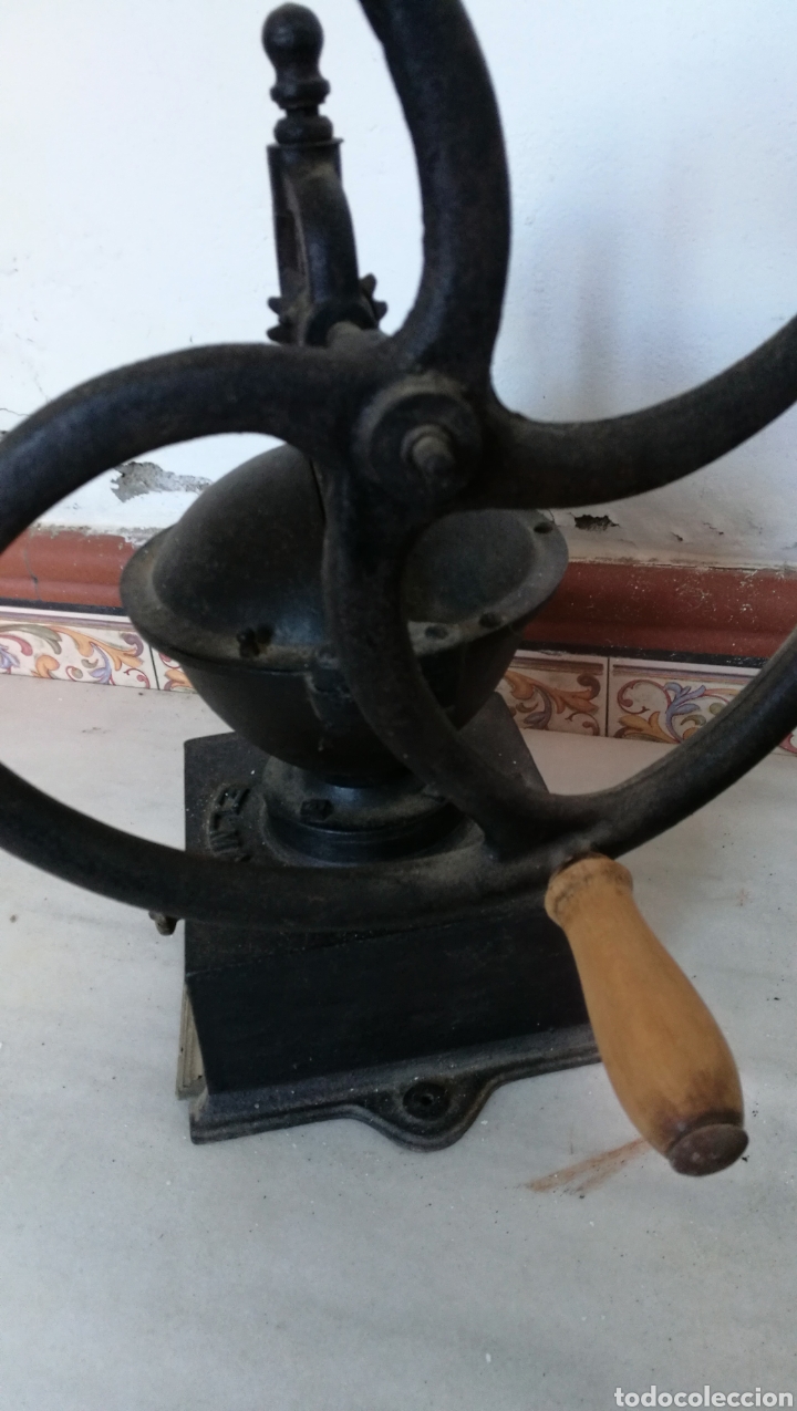 Antig&uuml;edades: ANTIGUO MOLINILLO DE CAFE MARCA ELMA - Foto 6