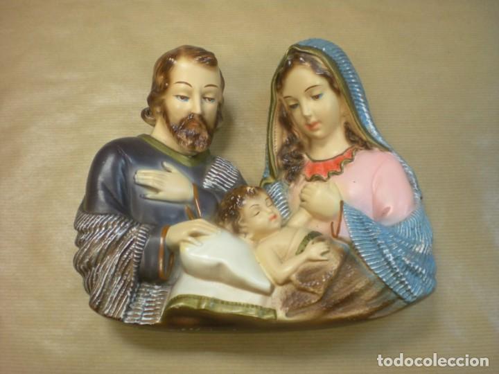 Antiquit&eacute;s: ESCAYOLA MARIA CON JOSE Y EL NI&Ntilde;O 20X18CM