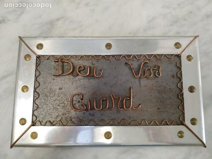 Antig&uuml;edades: PLACA DEU VOS GUARD - Foto 1