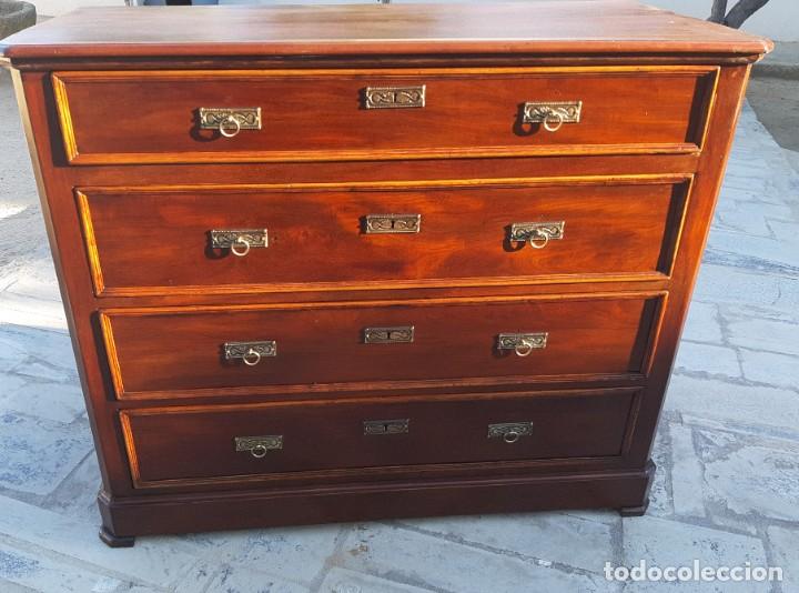 Antig&uuml;edades: C&oacute;moda de madera con gran espacio - Foto 8