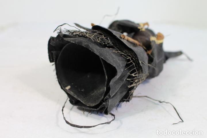 Antig&uuml;edades: figura bruja de cart&oacute;n - Foto 4