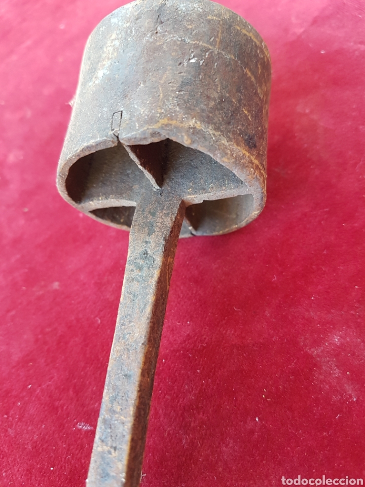 Antig&uuml;edades: Roseta de forja para aplastar cebollas en la matanza - Foto 4