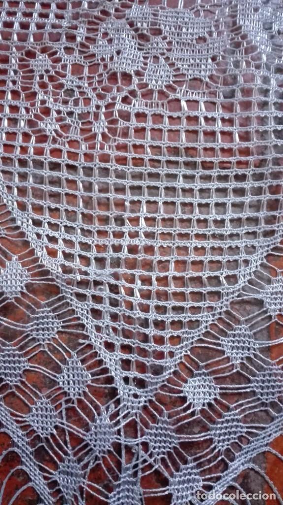 Antig&uuml;edades: Mantilla tipo pico de hilo - Foto 4