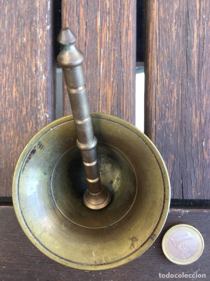 Antig&uuml;edades: Almirez antiguo de bronce, mortero con mano. 152gr - Foto 2