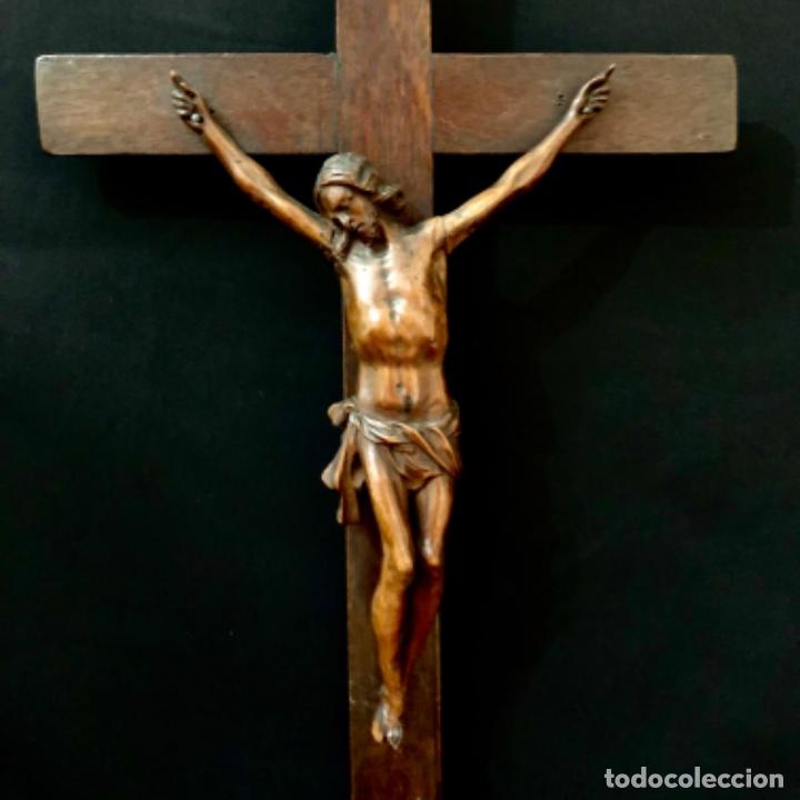 Antig&uuml;edades: Cristo tallado en madera de boj - Foto 5