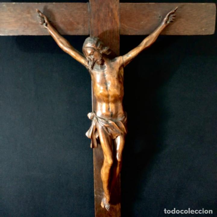 Antig&uuml;edades: Cristo tallado en madera de boj - Foto 6
