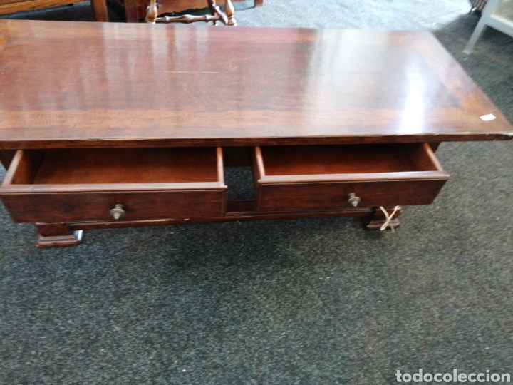 Antig&uuml;edades: Mesa de centro con cajones - Foto 5