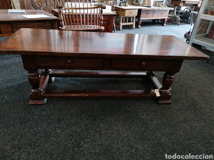 Antig&uuml;edades: Mesa de centro con cajones - Foto 1