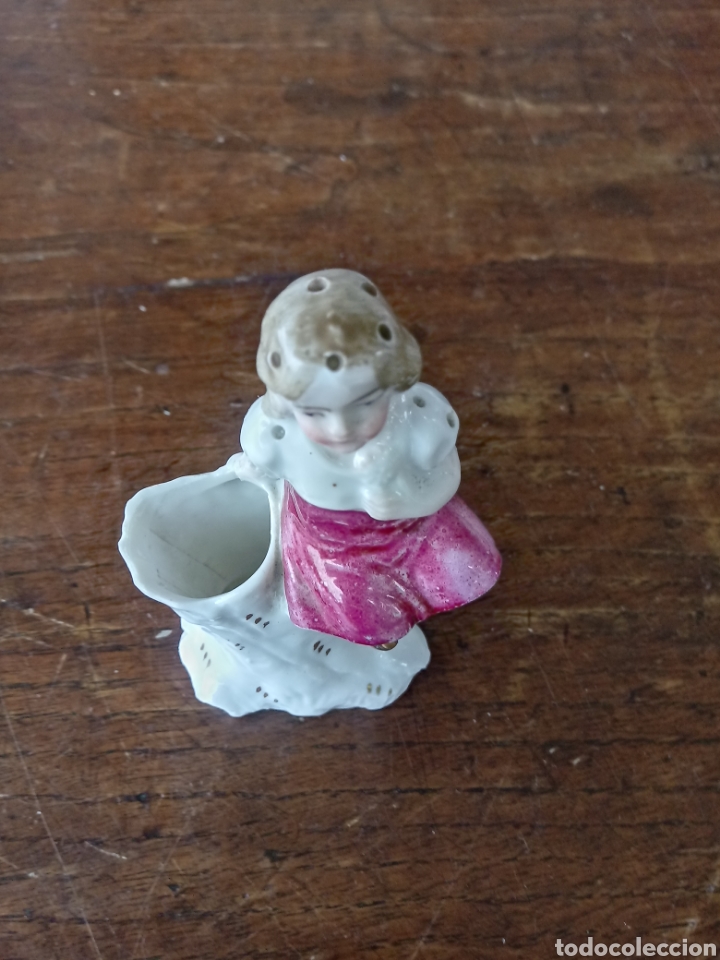Antig&uuml;edades: Palillero de biscuit - Foto 1