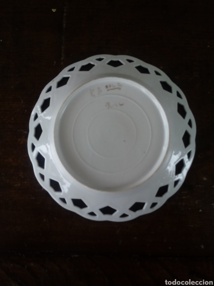 Antig&uuml;edades: 2 Platos de porcelana calada - Foto 3