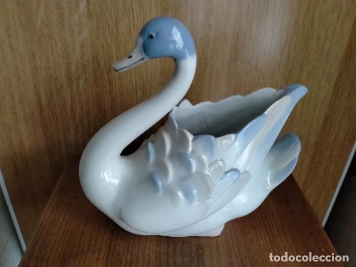 Antig&uuml;edades: CISNE CERRMICA PORCELANA MARCA REX - Foto 2