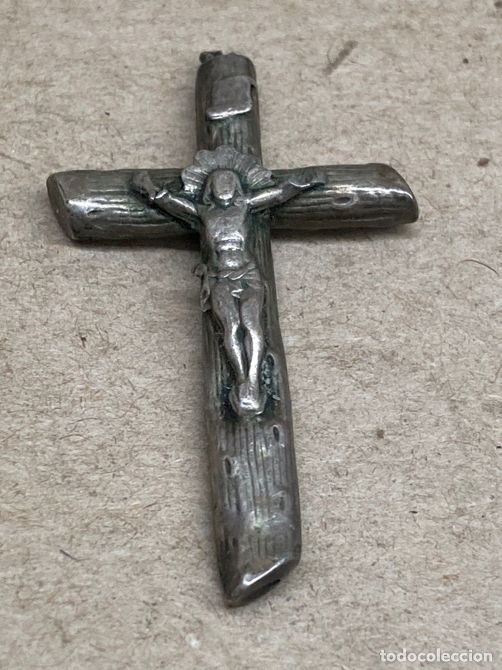 Antig&uuml;edades: Cruz de plata DE LEY - Foto 1