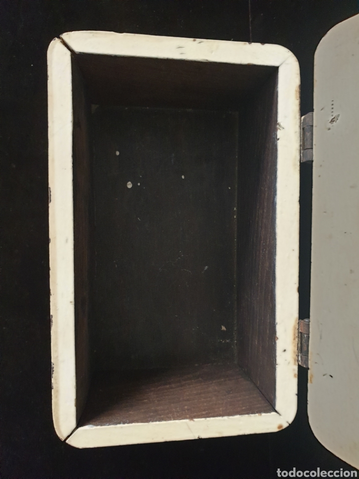 Antig&uuml;edades: Caja de madera - Foto 3
