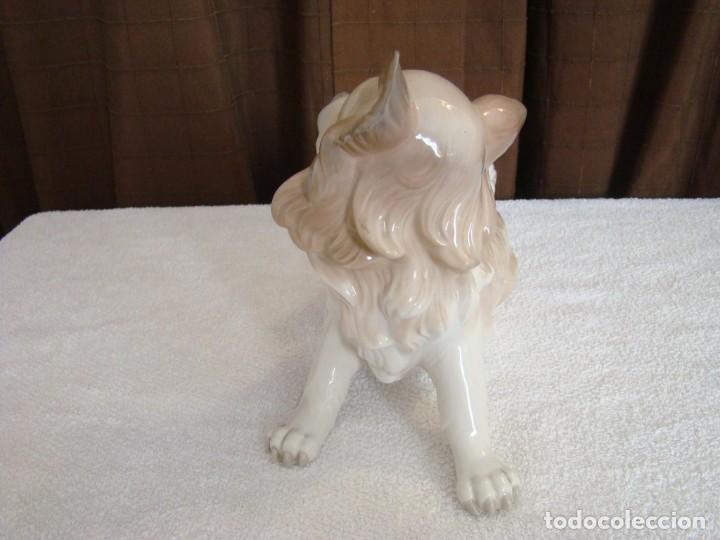 Antig&uuml;edades: Figura de LLADRO perro Papillon - Foto 6