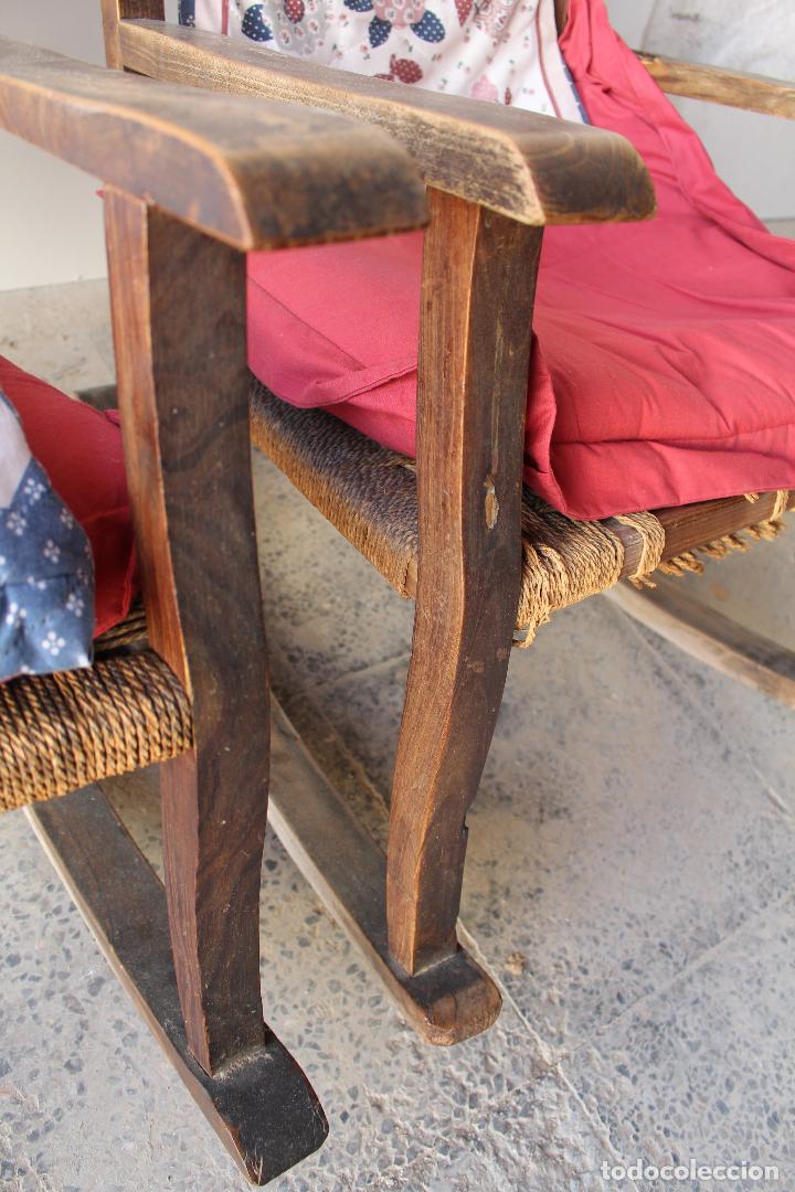 Antig&uuml;edades: pareja de mecedoras de morera - Foto 17