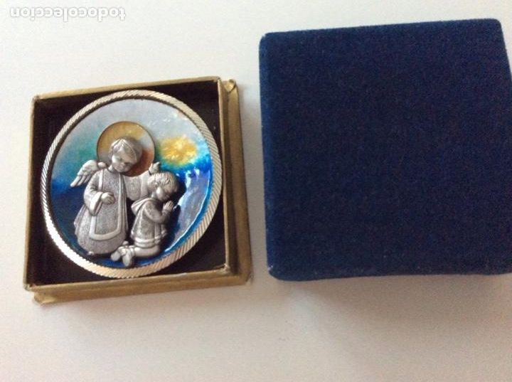 Antig&uuml;edades: Medalla para cuna de plata y esmalte - Foto 3