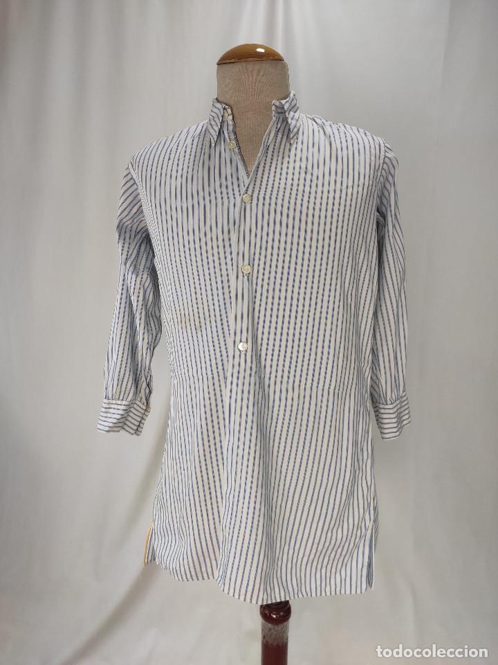 Antig&uuml;edades: Antigua camisa de rayas - Foto 1