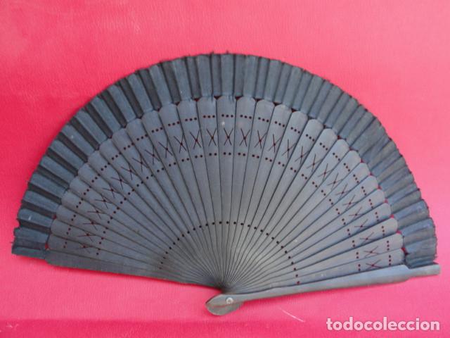 Antig&uuml;edades: 2 BONITOS ABANICOS. - Foto 2