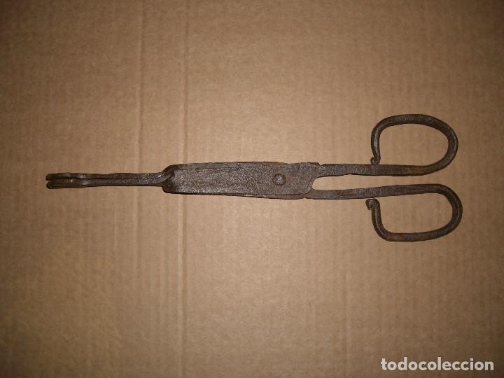 Antig&uuml;edades: TENAZAS EN HIERRO FORJADO - Foto 1