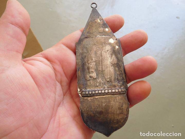 Antigüedades: Antigua benditera de plata virgen con niño - Foto 6 - 210023455