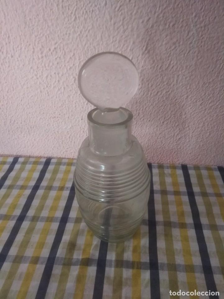 Antiquit&eacute;s: Botella de cristal