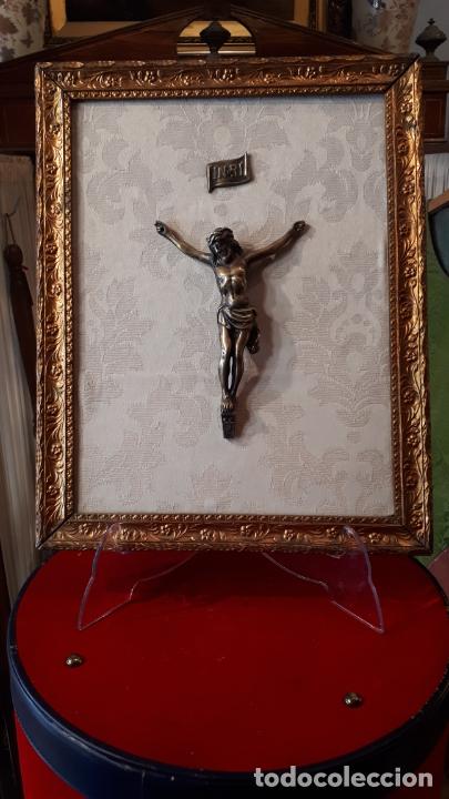 Antig&uuml;edades: CRUCIFICADO DE BRONCE. SIGLO XIX. - Foto 2