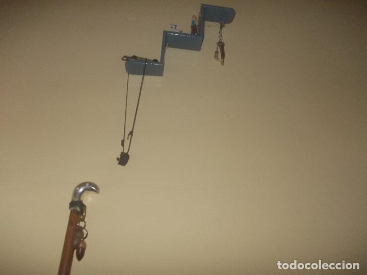 Antig&uuml;edades: estanteria peque&ntilde;a en forma de escalera - Foto 3