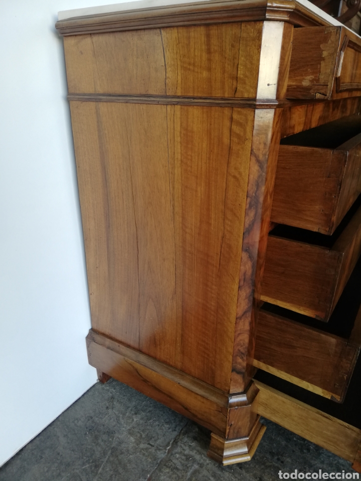 Antig&uuml;edades: C&oacute;moda chapa ra&iacute;z de nogal restaurada - Foto 11