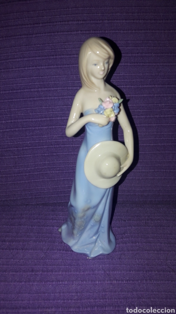 Antig&uuml;edades: Figura de Porcelana - Foto 1