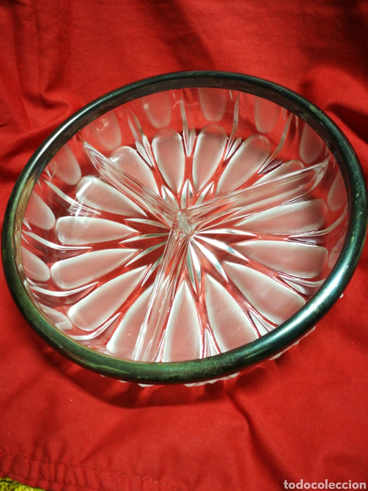Antig&uuml;edades: BANDEJA DE CRISTAL TALLADO PARA APERITIVO RIBETE PLATA. 20CM.
