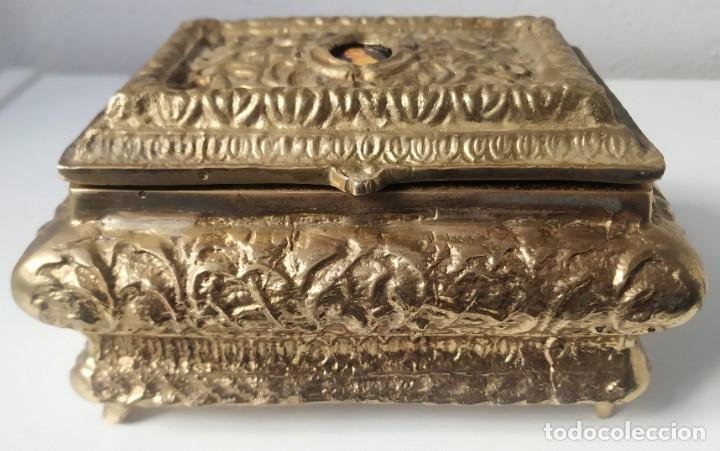 Antig&uuml;edades: Joyero victoriano de bronce - Foto 2