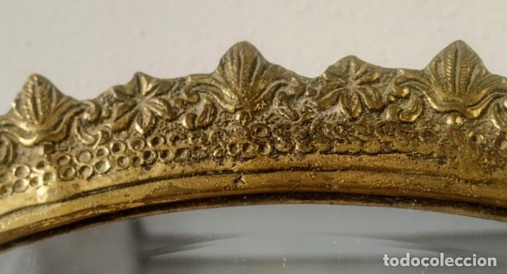 Antig&uuml;edades: Espejo de tocador en bronce - Foto 5