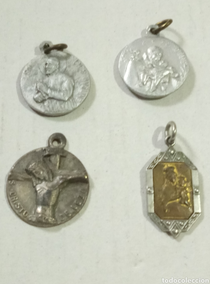 Antig&uuml;edades: Lote 4 medallas religiosas - Foto 1