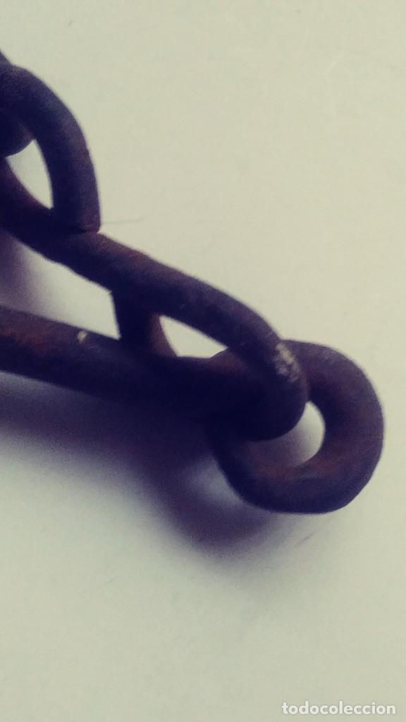 Antig&uuml;edades: argolla mulera de hierro con cadena - Foto 10