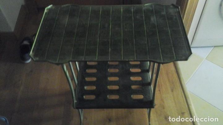 Antig&uuml;edades: mesa de hierro colado esmaltado - Foto 1