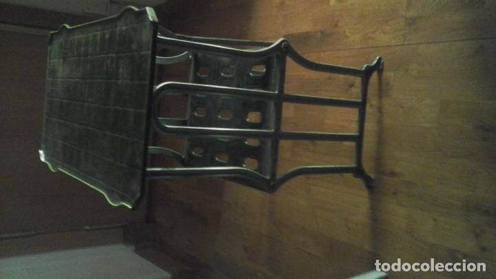 Antig&uuml;edades: mesa de hierro colado esmaltado - Foto 3