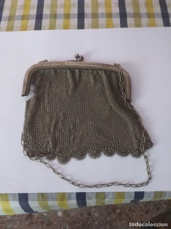 Antig&uuml;edades: Cartera antigua de malla - Foto 1