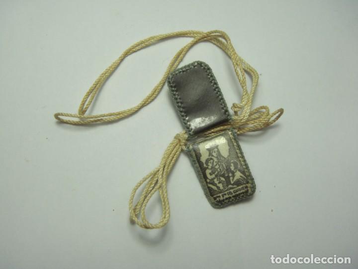 Antig&uuml;edades: Antiguo escapulario de la Virgen del Carmen. - Foto 1