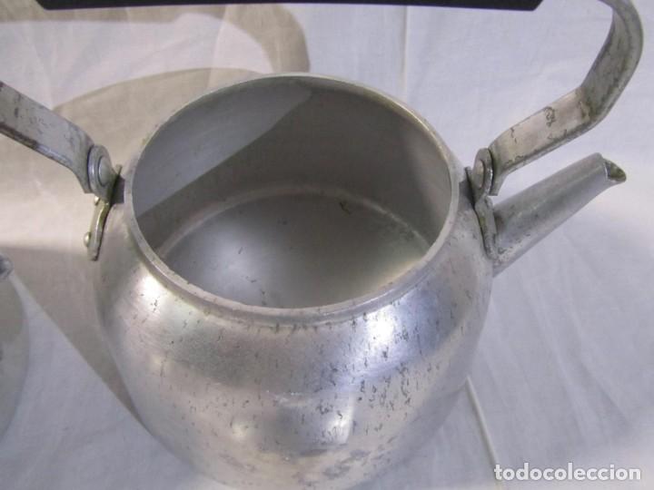 Antig&uuml;edades: 3 teteras cafeteras de aluminio grandes - Foto 15
