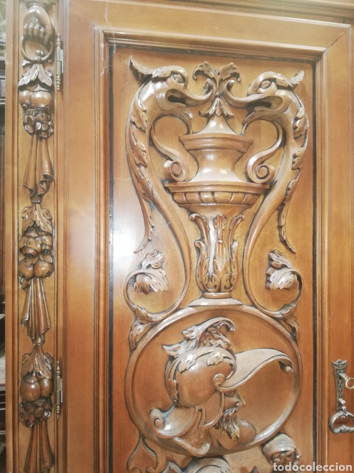 Antig&uuml;edades: Despacho tallado - Foto 14