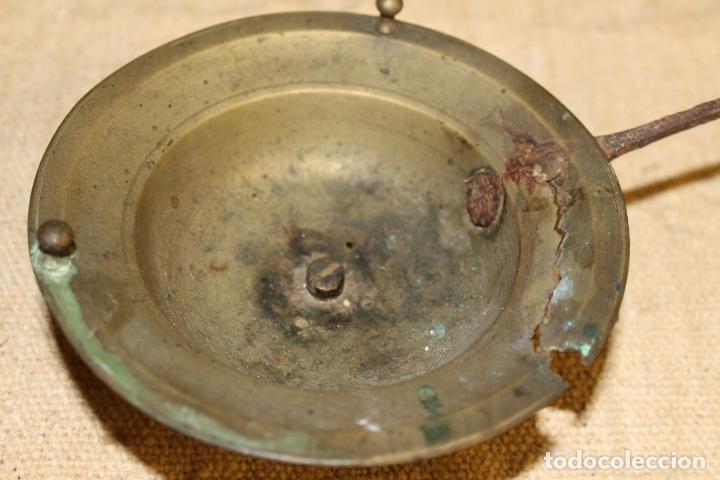 Antig&uuml;edades: chofeta de laton - Foto 5
