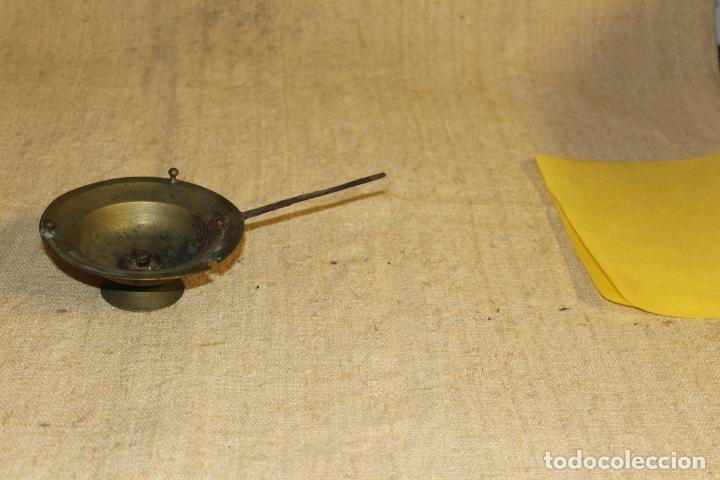 Antig&uuml;edades: chofeta de laton - Foto 7