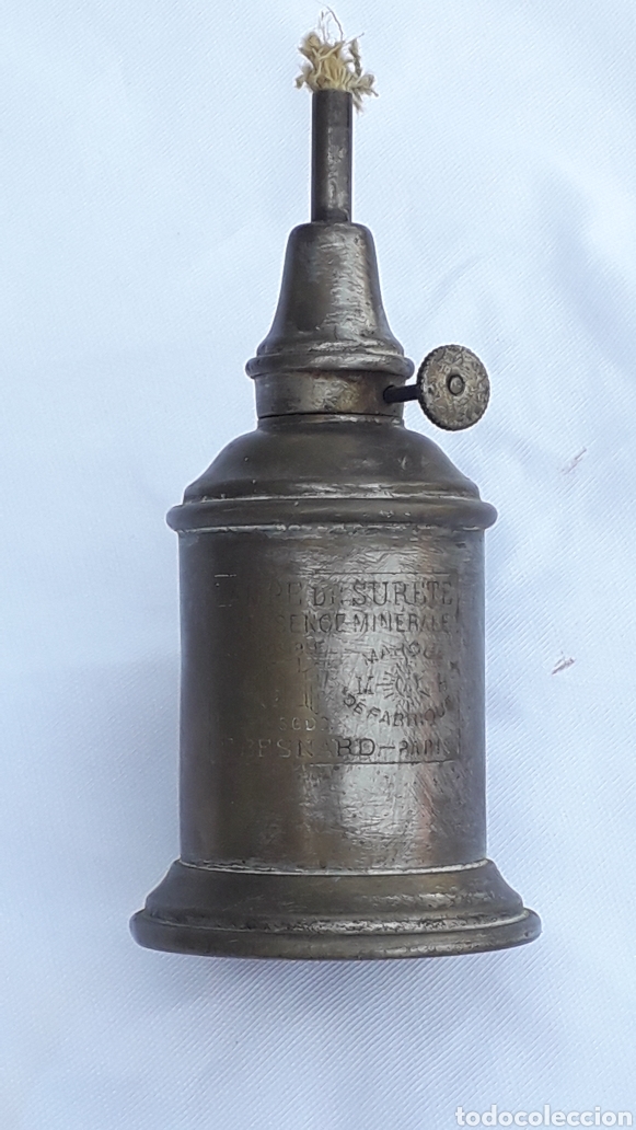 Antig&uuml;edades: Antigua lampara de aceite - Foto 1