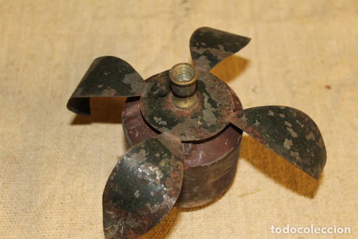 Antig&uuml;edades: base para quinque - Foto 2