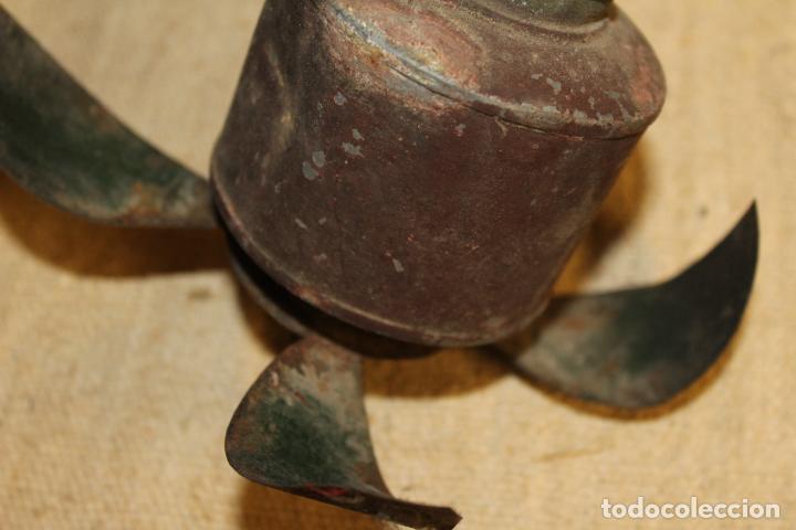 Antig&uuml;edades: base para quinque - Foto 3