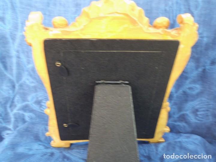 Antig&uuml;edades: PORTAFOTOS REPUJADO - Foto 2