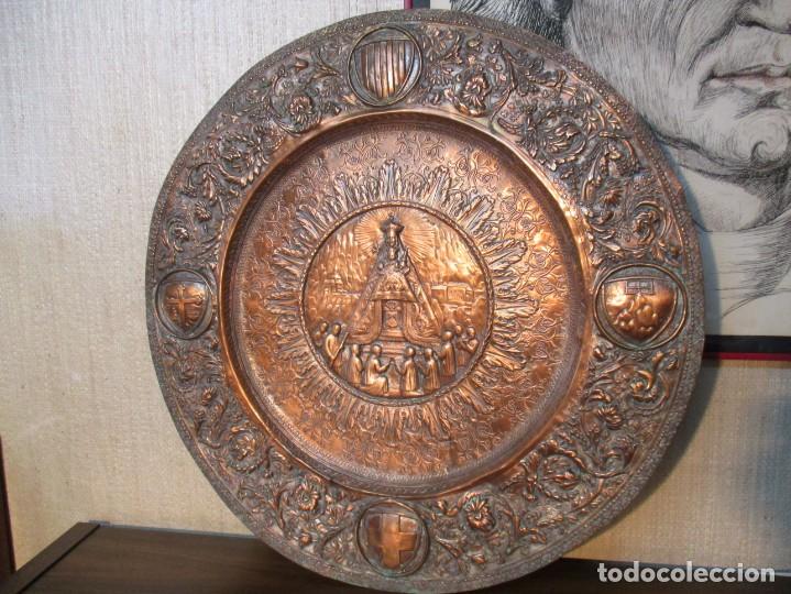 Antig&uuml;edades: PLATO COBRE VIRGEN DE MONTSERRAT - Foto 1